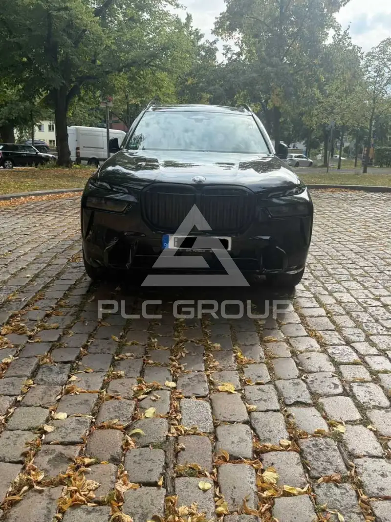 2023 BMW X7