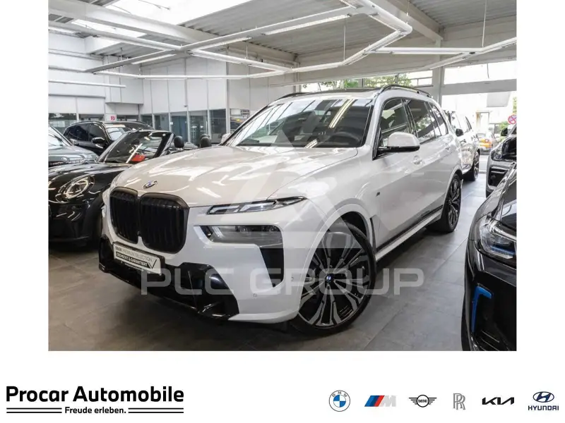 2023 BMW X7
