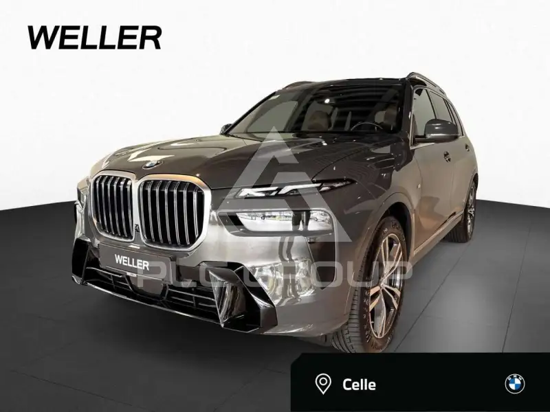 2023 BMW X7