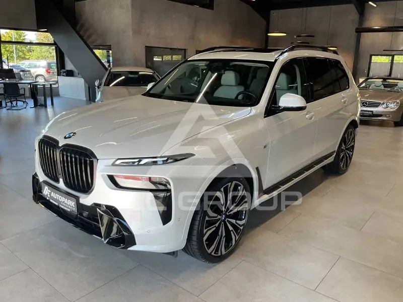 2023 BMW X7