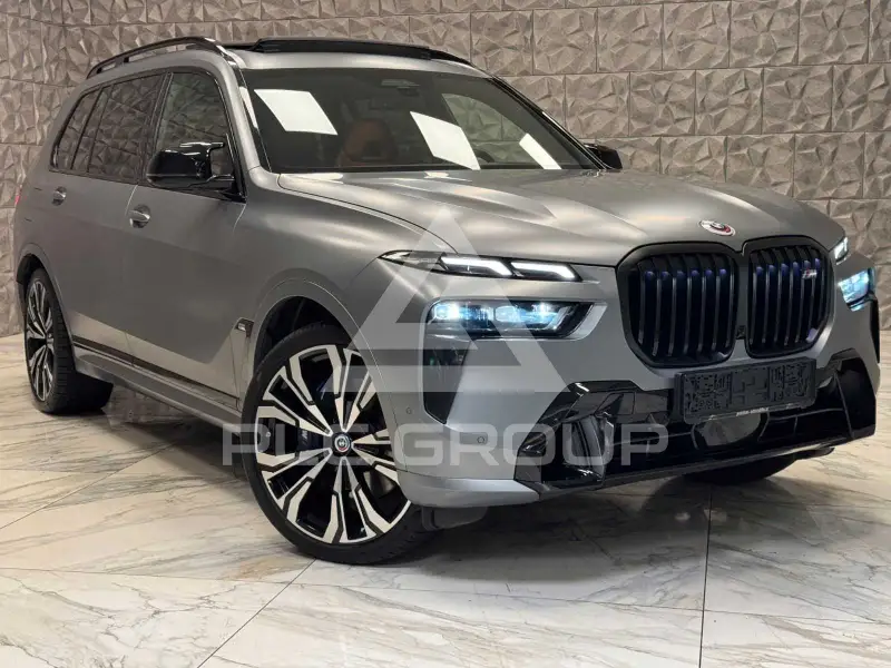 2023 BMW X7