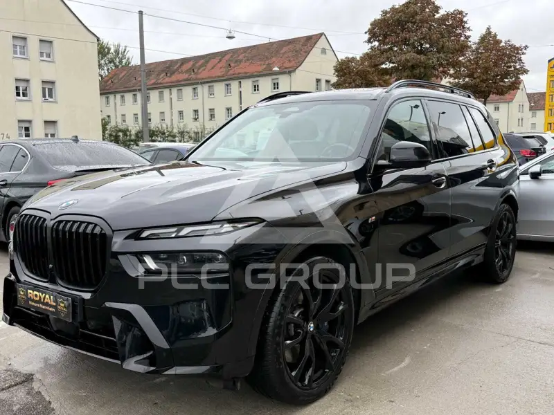 2023 BMW X7