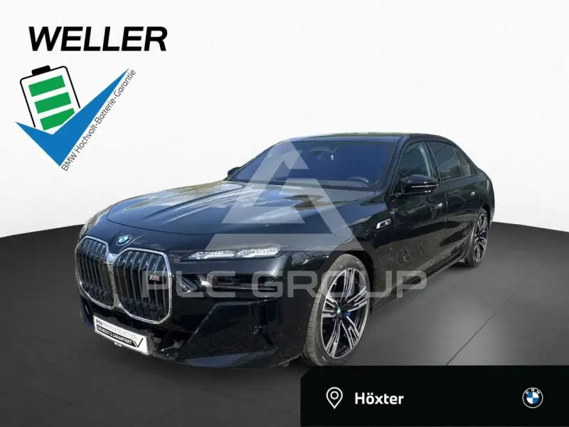 2023 BMW M7