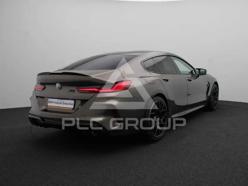 2023 BMW M8