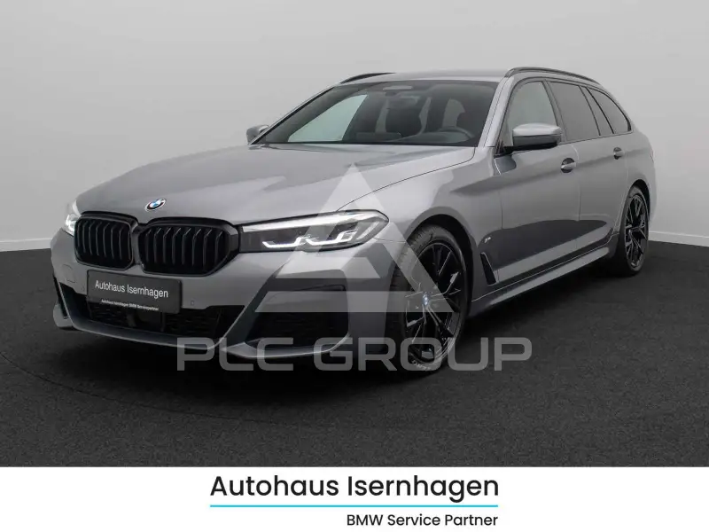 2023 BMW 520
