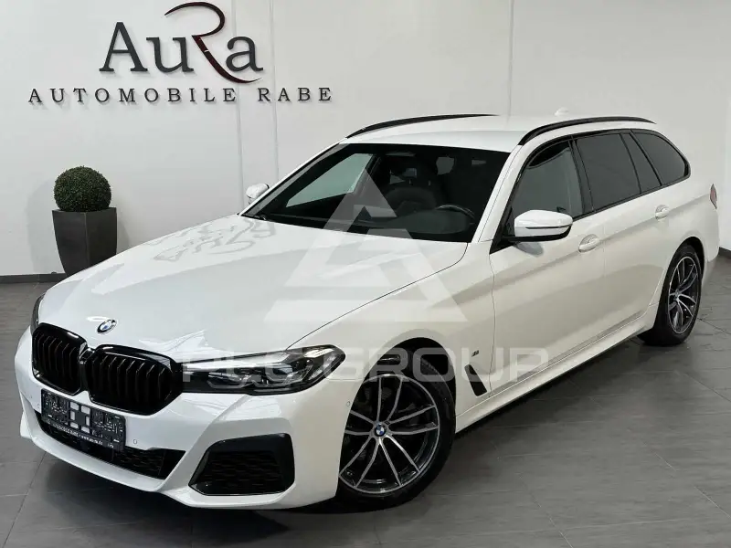 2023 BMW 520