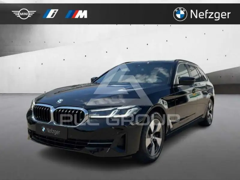2023 BMW 520
