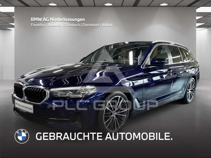 2023 BMW 520