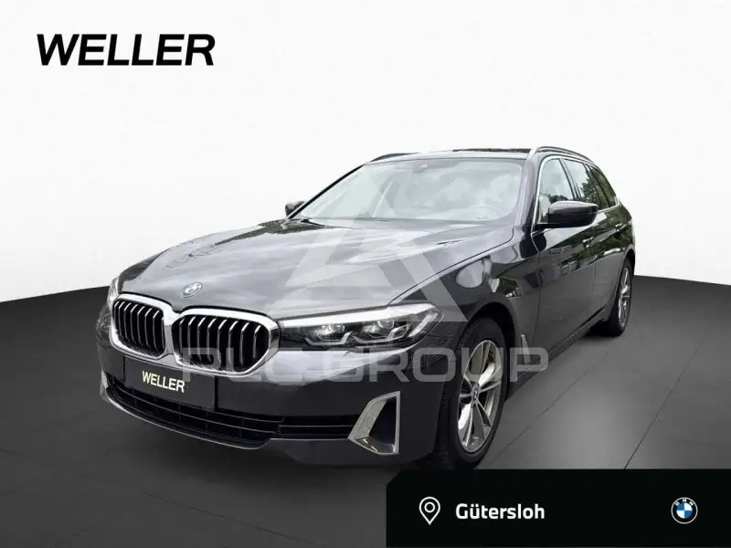 2023 BMW 520