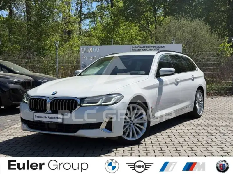 2023 BMW 520