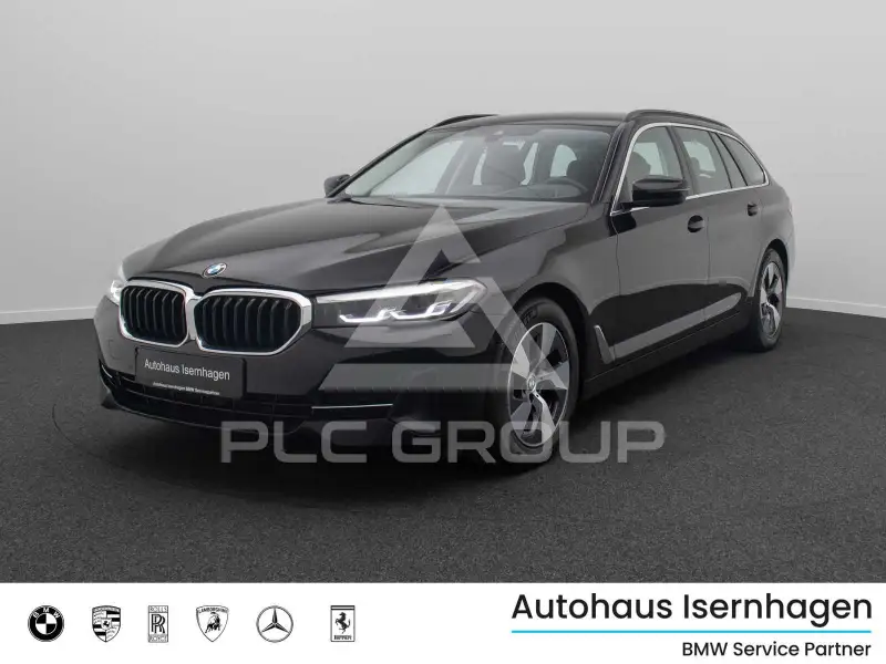 2023 BMW 520