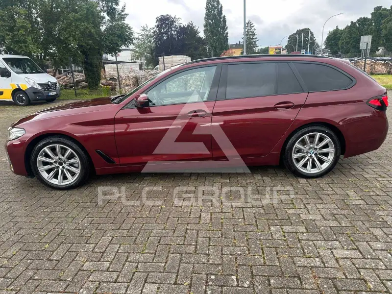 2023 BMW 520