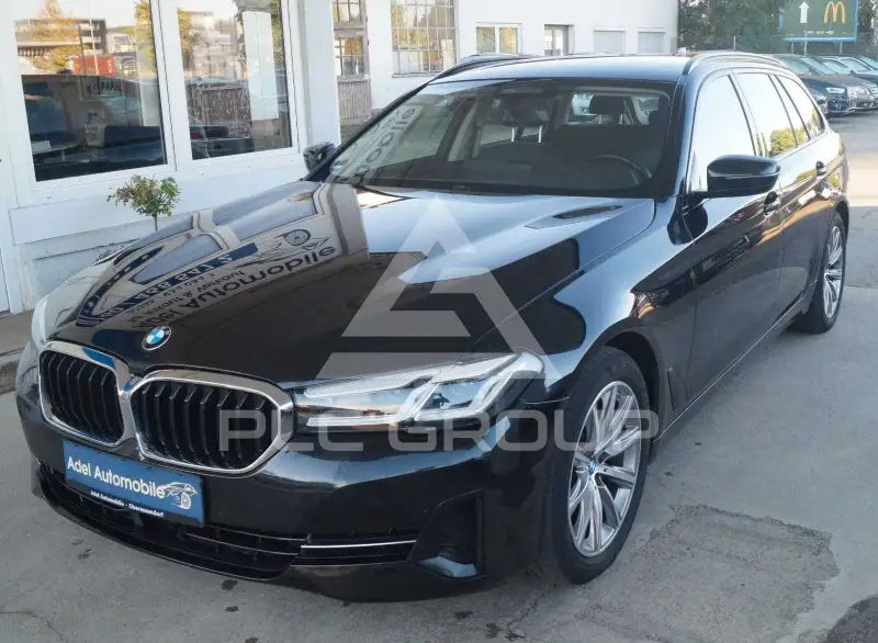2023 BMW 520