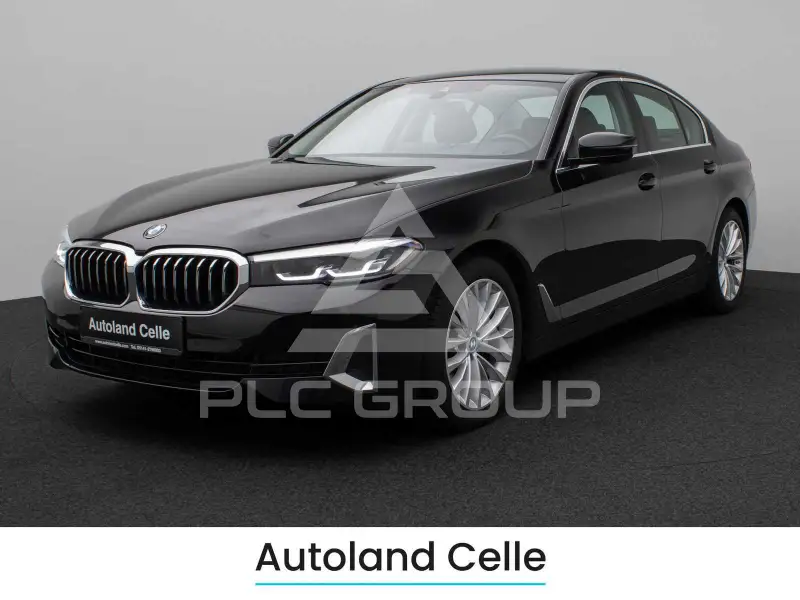 2023 BMW 520