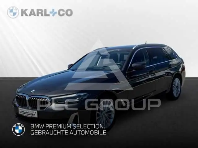 2023 BMW 520