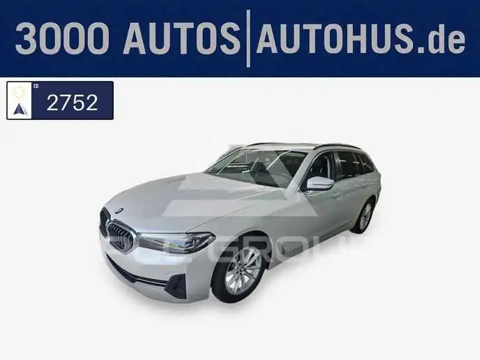 2023 BMW 520