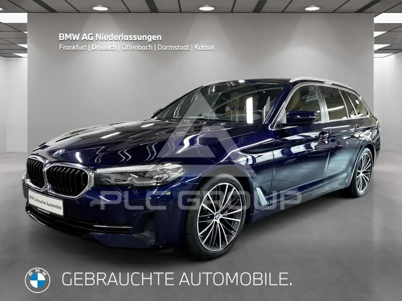 2023 BMW 520