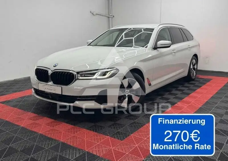 2023 BMW 520