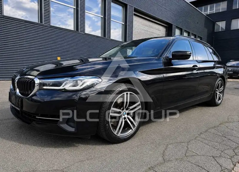 2023 BMW 520