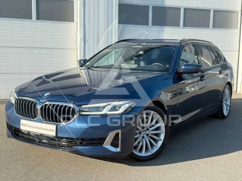 2023 BMW 520