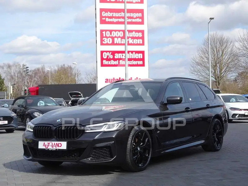 2023 BMW 520