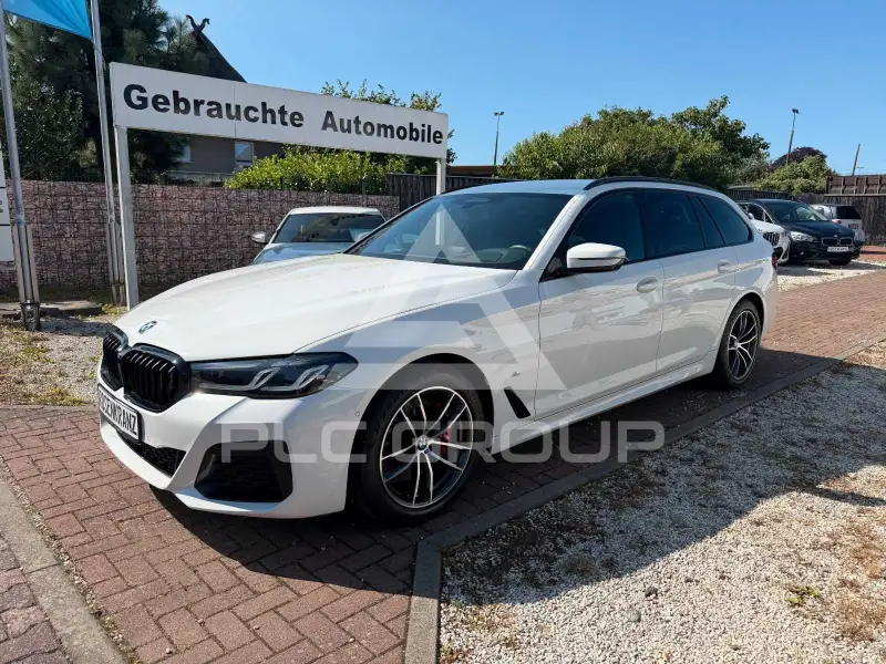 2023 BMW 520