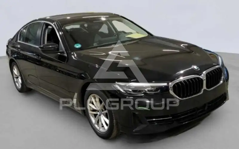 2023 BMW 520