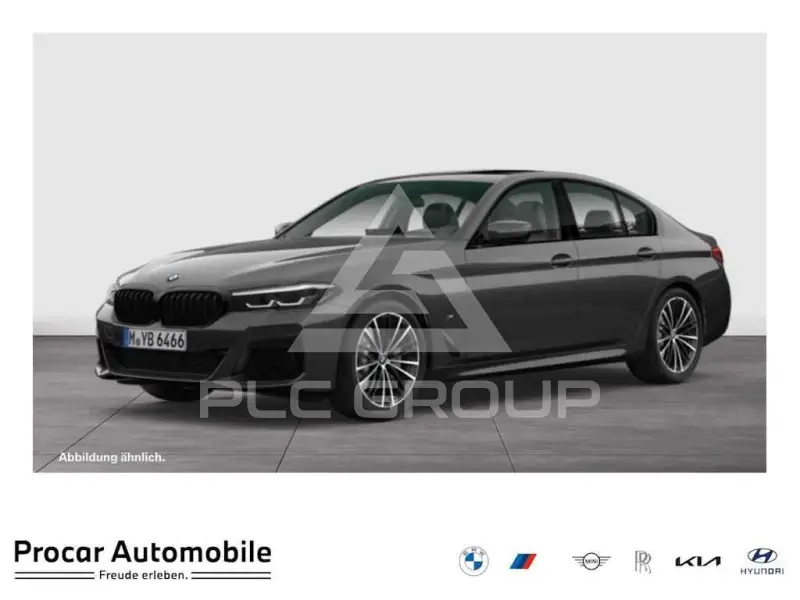 2023 BMW 520