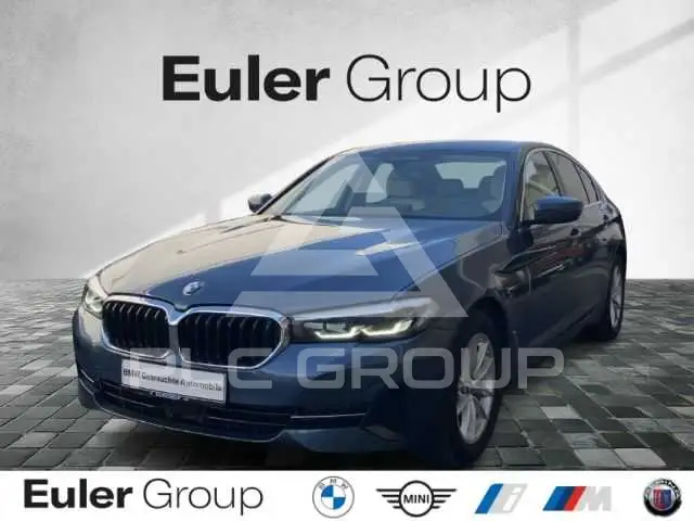 2023 BMW 520