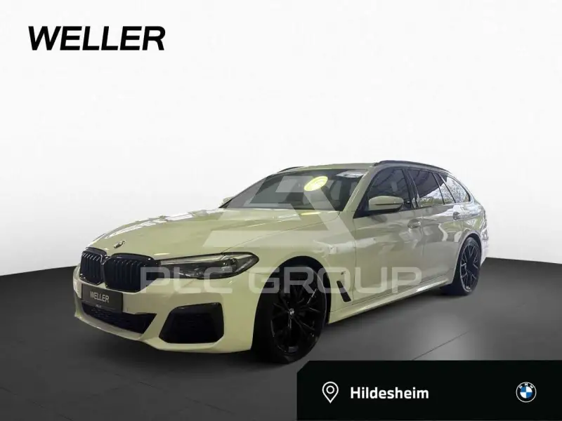 2023 BMW 520