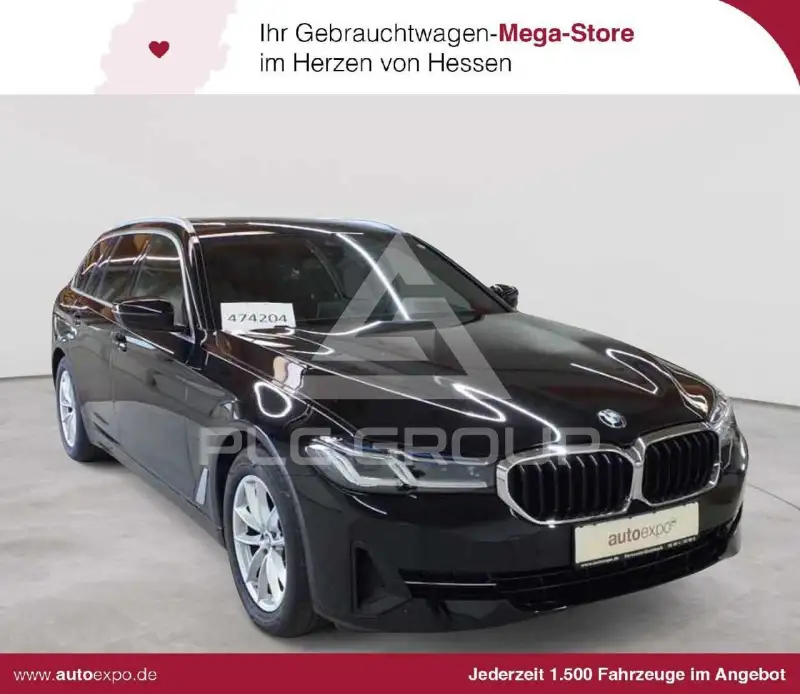2023 BMW 520
