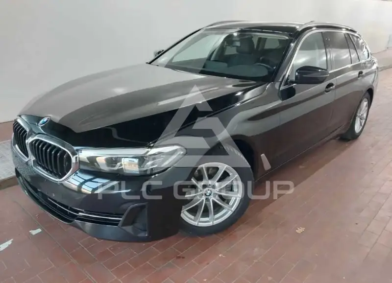 2023 BMW 520