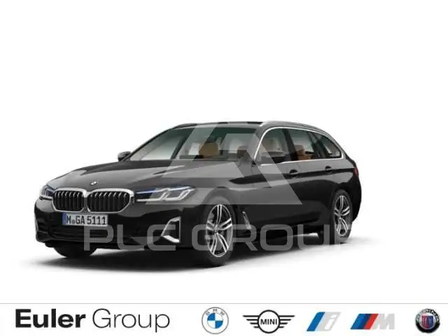 2023 BMW 520