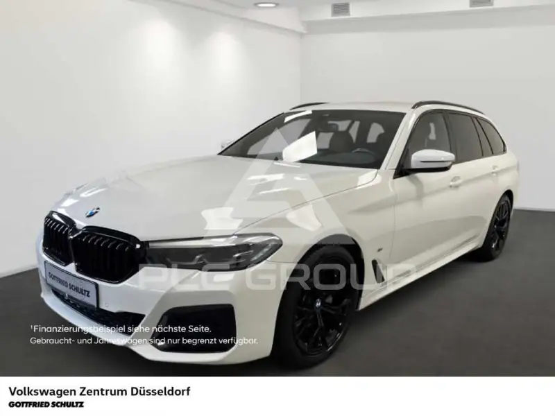 2023 BMW 520