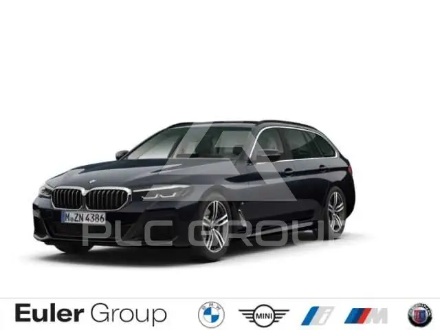 2023 BMW 520