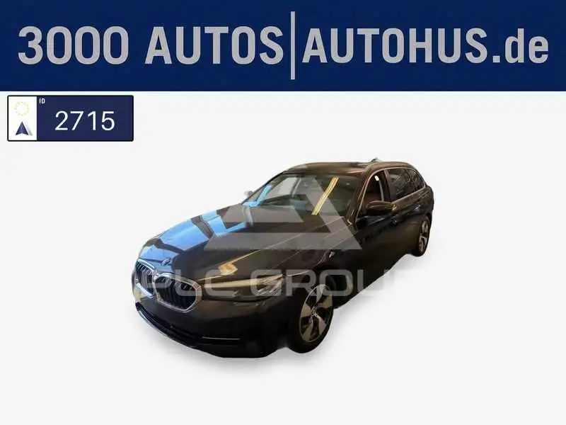 2023 BMW 520