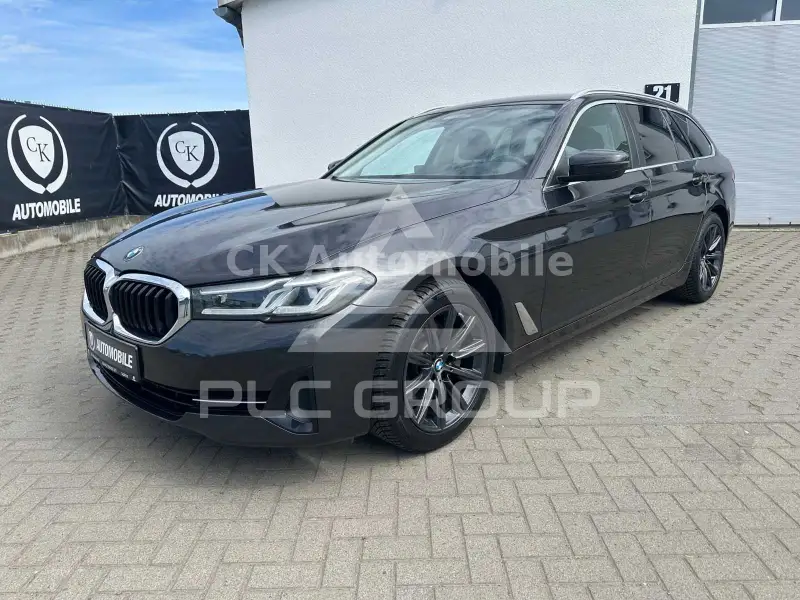 2023 BMW 520