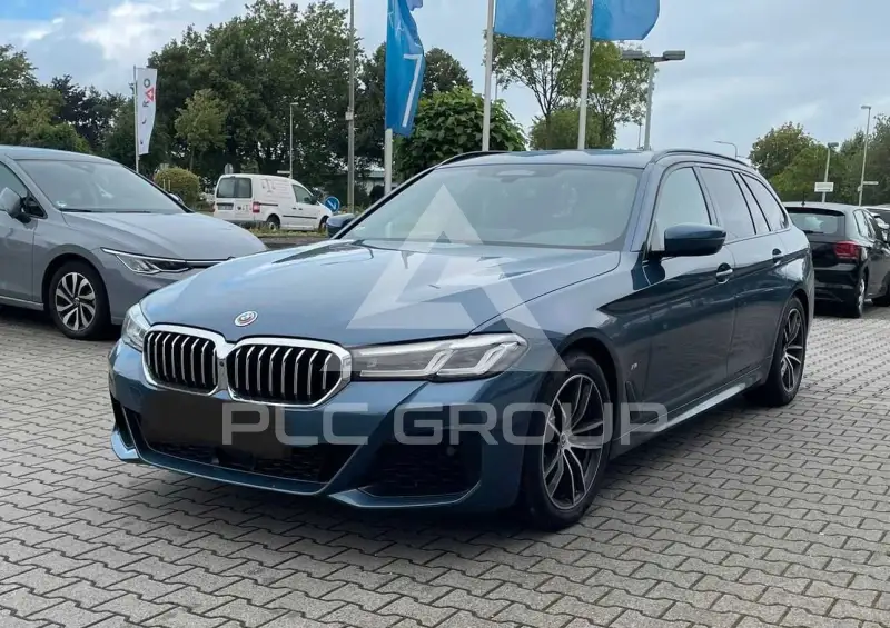 2023 BMW 520