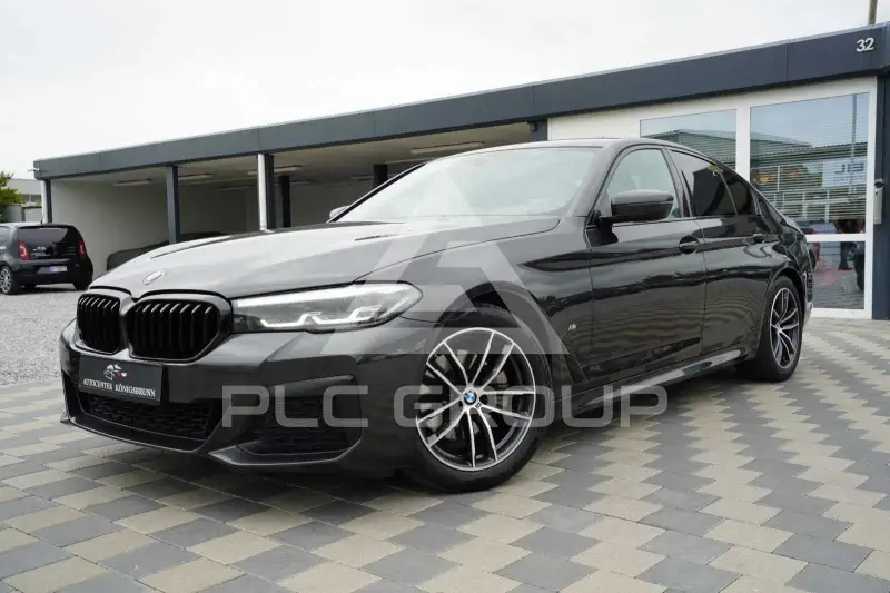 2023 BMW 520