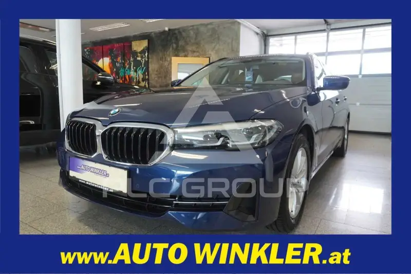 2023 BMW 520