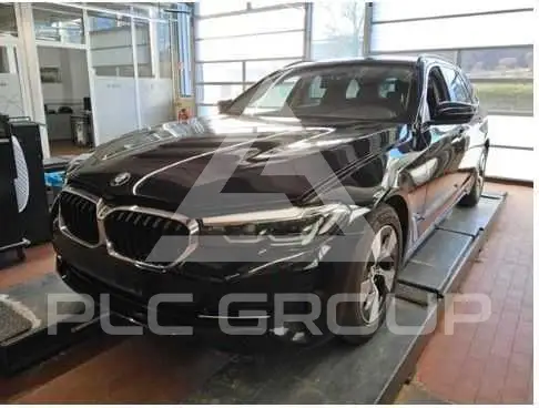 2023 BMW 520