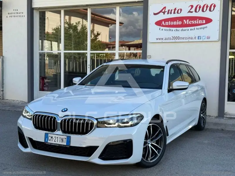 2023 BMW 520