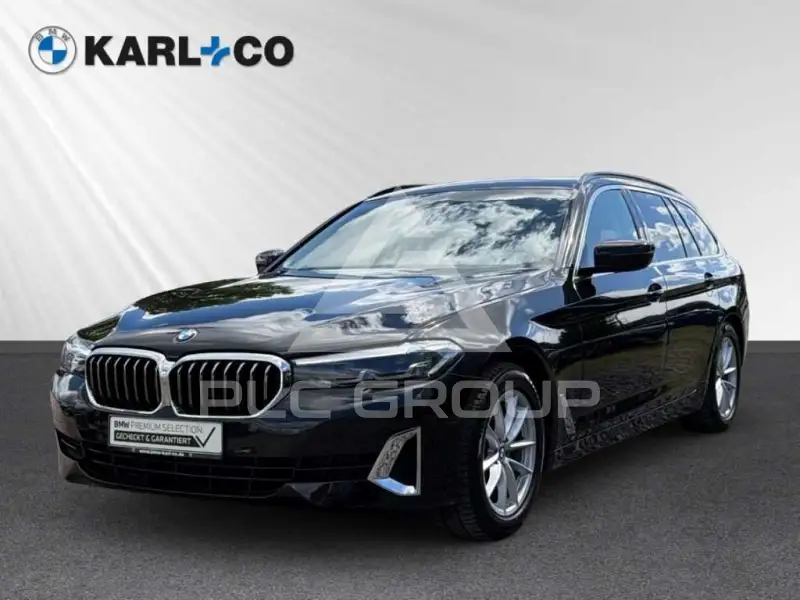2023 BMW 520