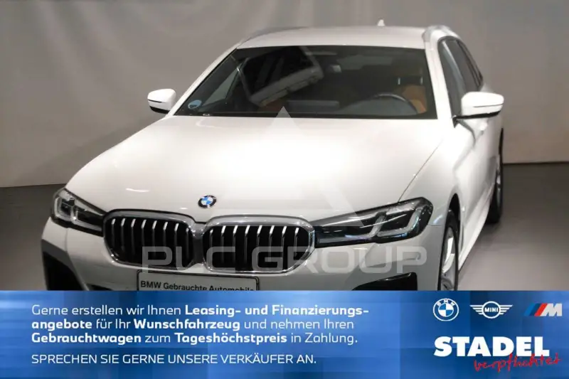 2023 BMW 520