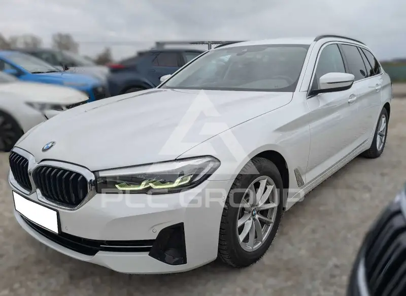 2023 BMW 520