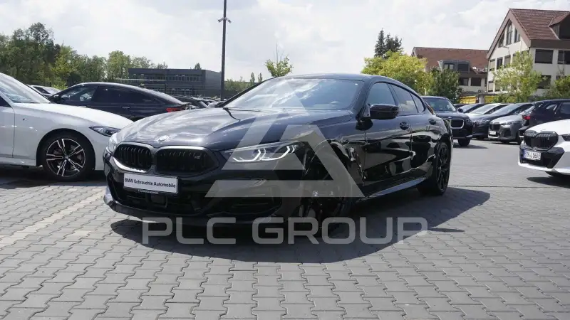 2023 BMW M8
