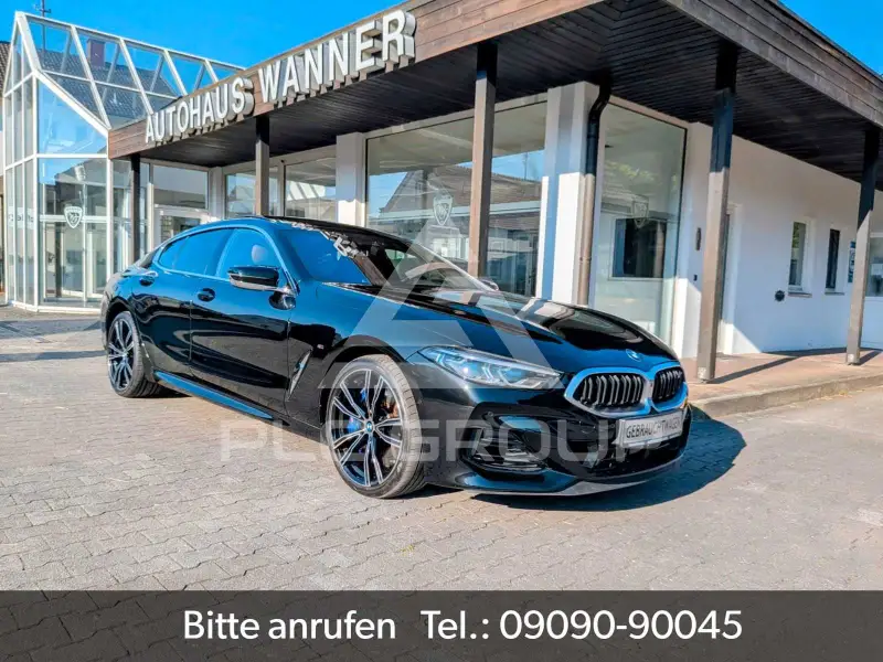 2023 BMW M8