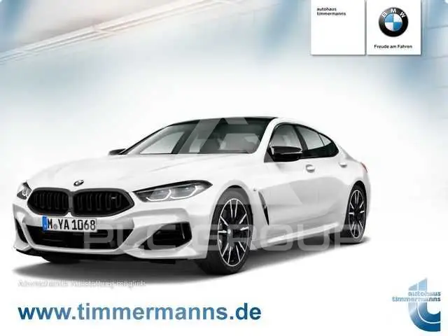 2023 BMW M8