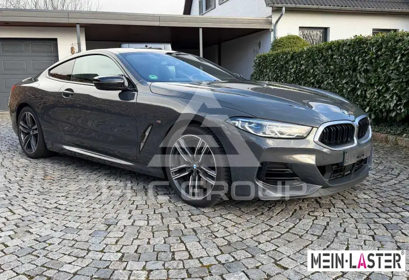 2023 BMW M8