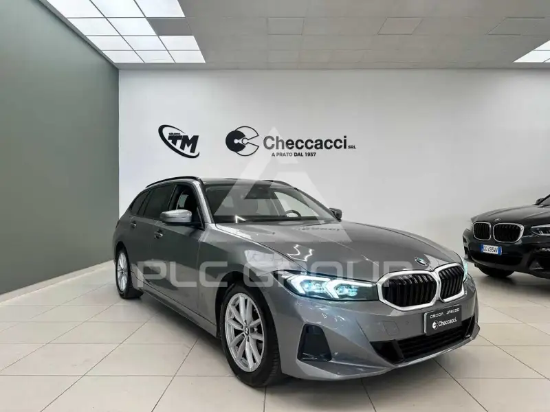 2023 BMW 318